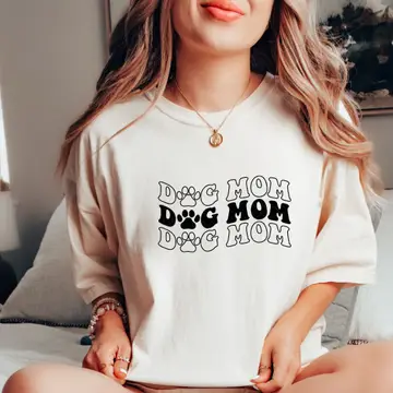 Dog mom tee| Comfort Colors